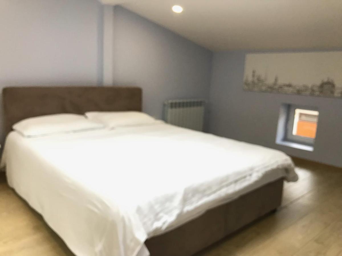Romantic Lux Vivaldi Suite Svobode Avenue 39 Lviv Bagian luar foto