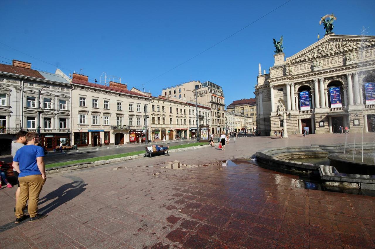 Romantic Lux Vivaldi Suite Svobode Avenue 39 Lviv Bagian luar foto